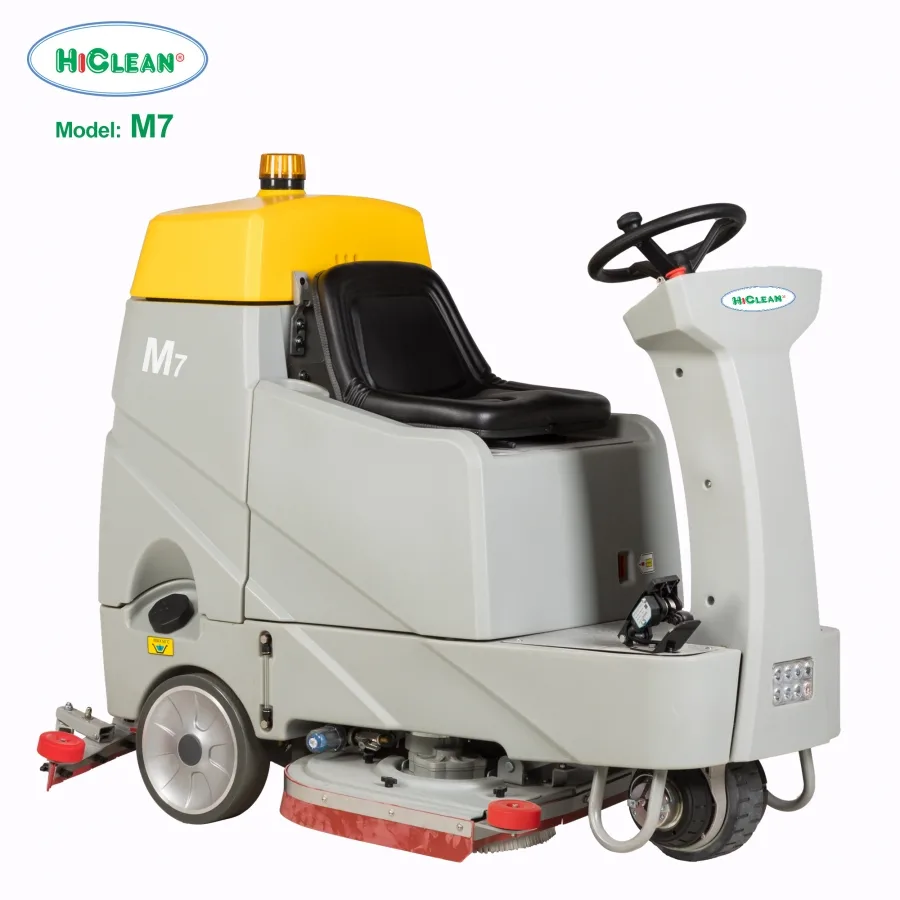 Máy chà sàn liên hợp ngồi lái HICLEAN M7 (Dùng bình)